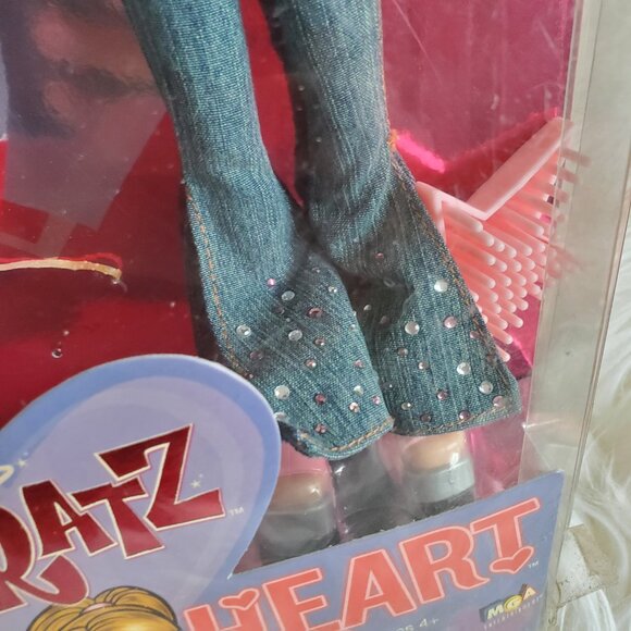 Bratz Sweet Heart First Edition Meygan Fashion Doll Exclusive - Picture 10 of 15